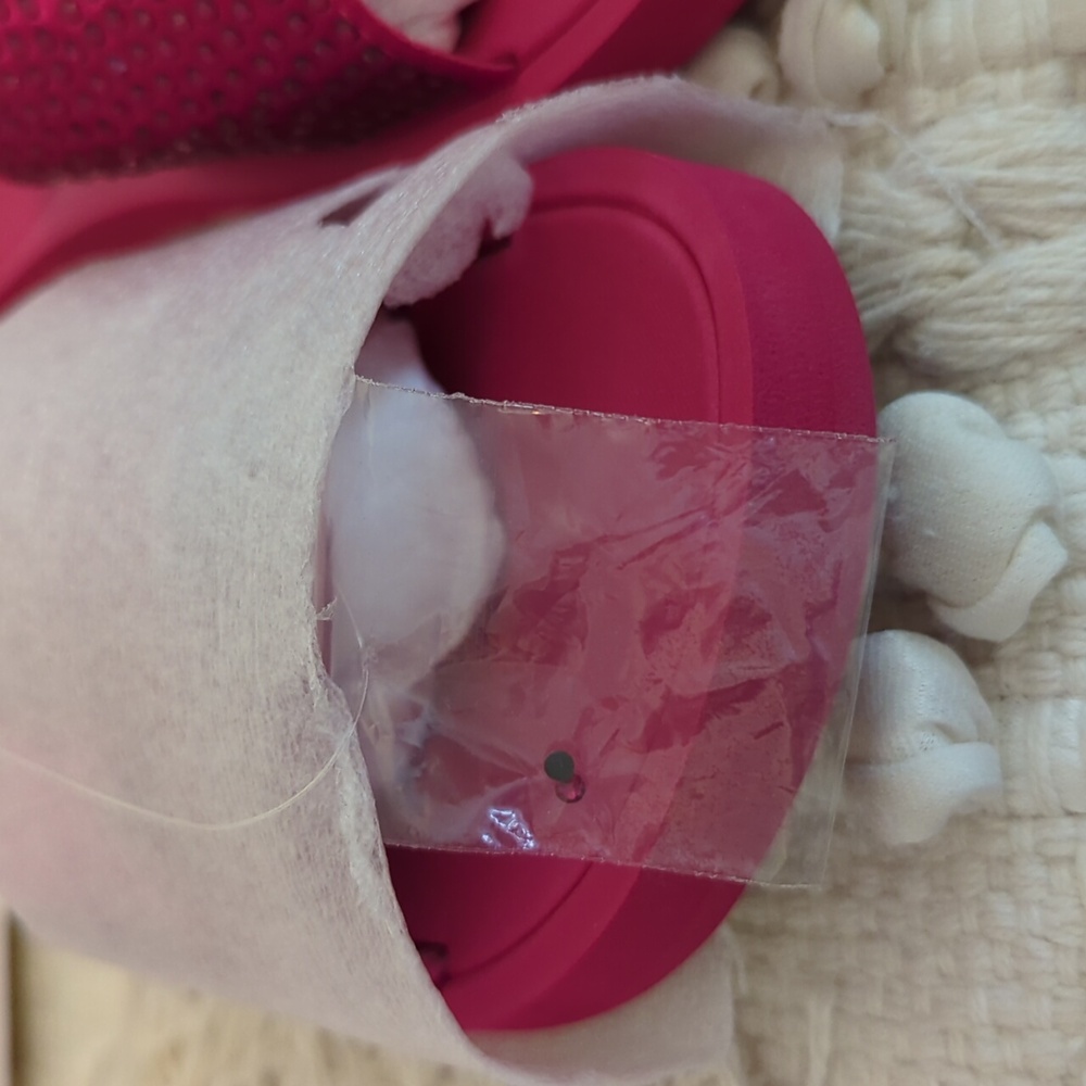 Michael Kors 7 NIB Slides BRIGHT Pink - Picture 5 of 8